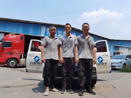 迎高温、战酷暑；挥汗如雨的安防工程施工现场